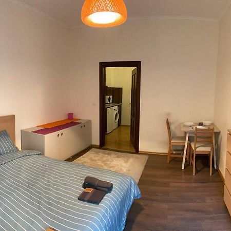Opera Apartment 2 With Wifi & Tv Sofya Dış mekan fotoğraf
